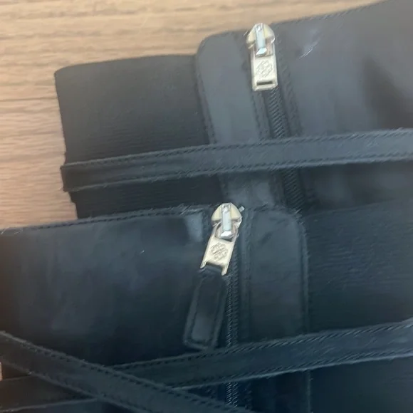 Boots - Picture 7 of 8